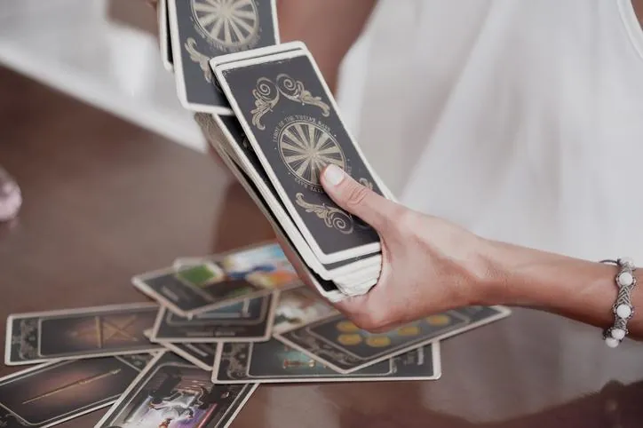 Vidente de fechas exactas - baraja de tarot